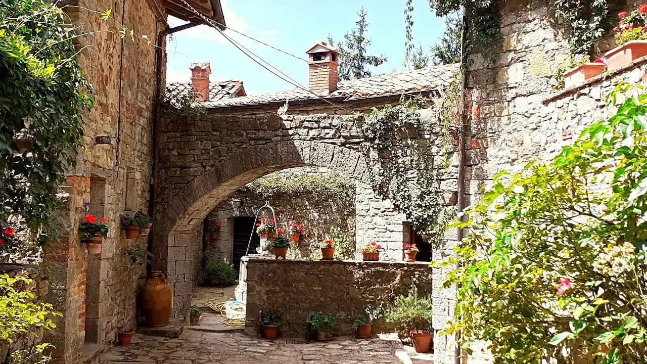 The mediaeval village of Po' Sante di Sotto in Umbria